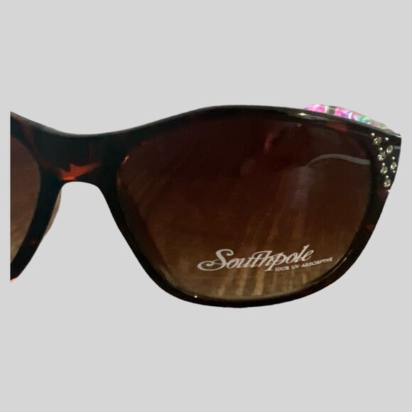 Southpole Shield Sunglasses Brown Lens Floral Arms Rhinestone Detail Y2K - Picture 5 of 5